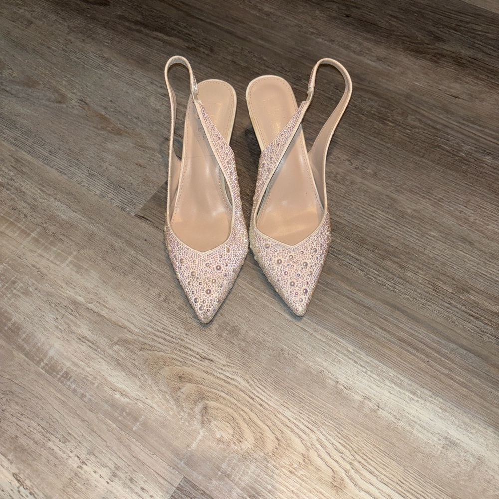 Nicole Miller Off-White Pearl Slingback Heels